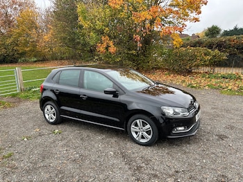 Used Volkswagen Polo 2016 for sale - 76511085: Photo