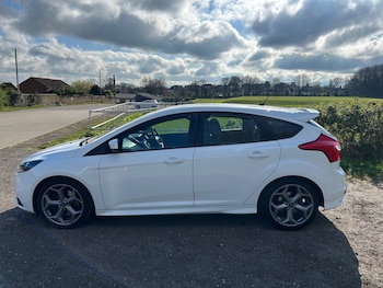 Used Ford Focus 2013 for sale - 78121508: Photo