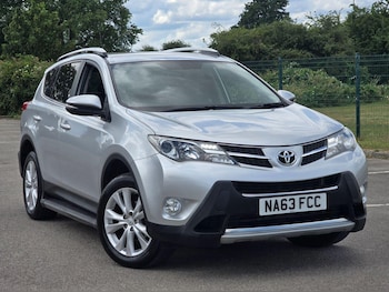 2013 (63) - 2.2 D-4D Invincible 4WD Euro 5 5dr