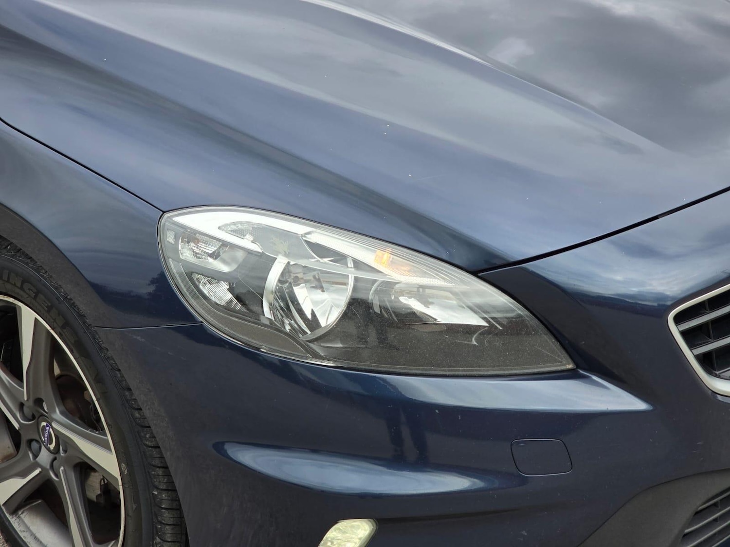 Used Volvo V40 2015 for sale - 76085272: Photo 15