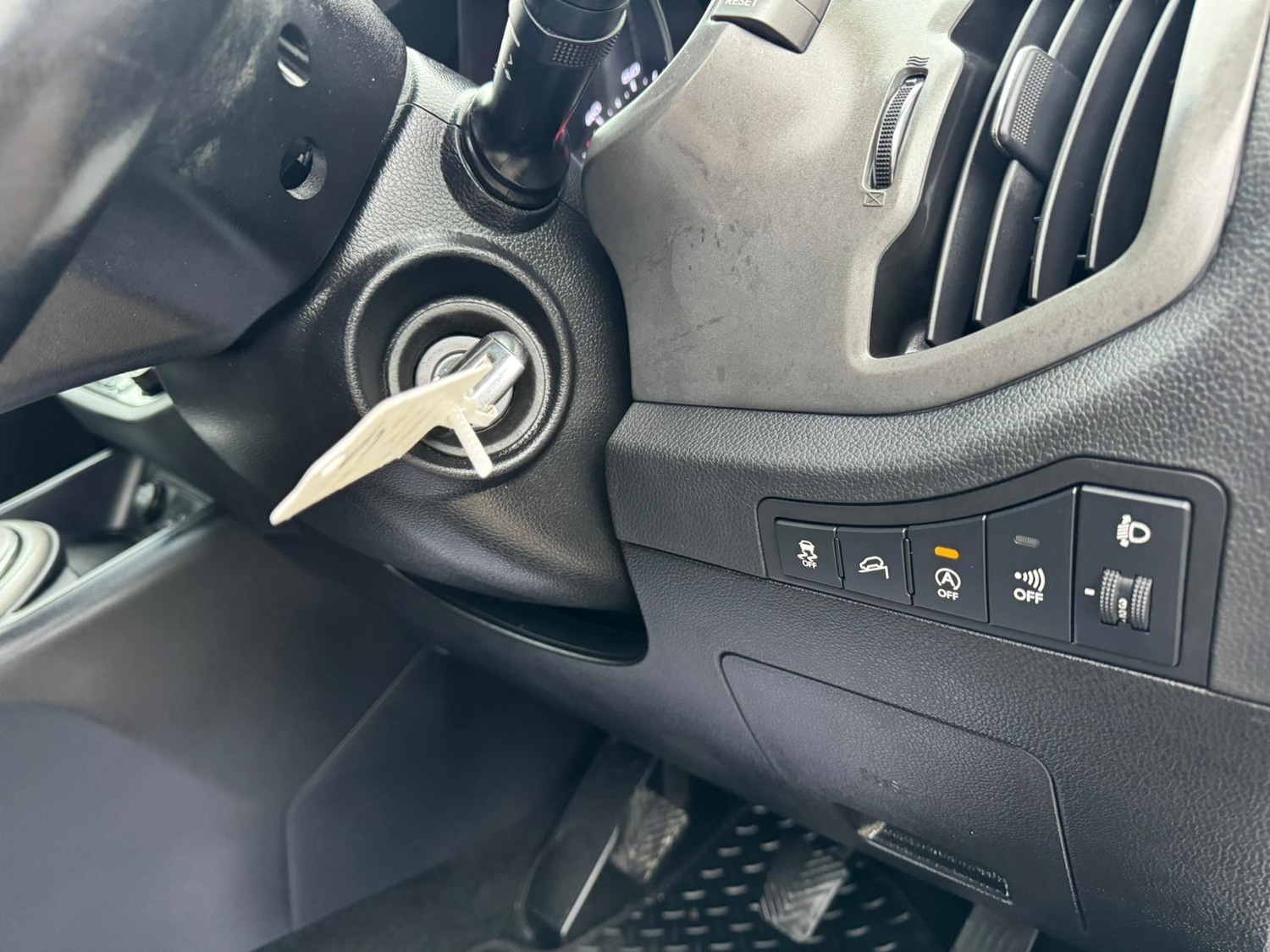 Vehicle 28