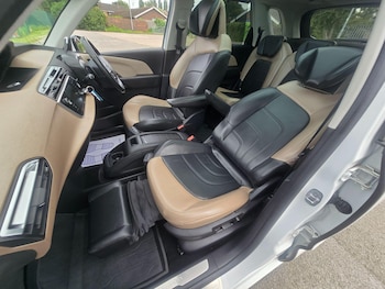 Used Citroen C4 Picasso 2015 for sale - 75532359: Photo