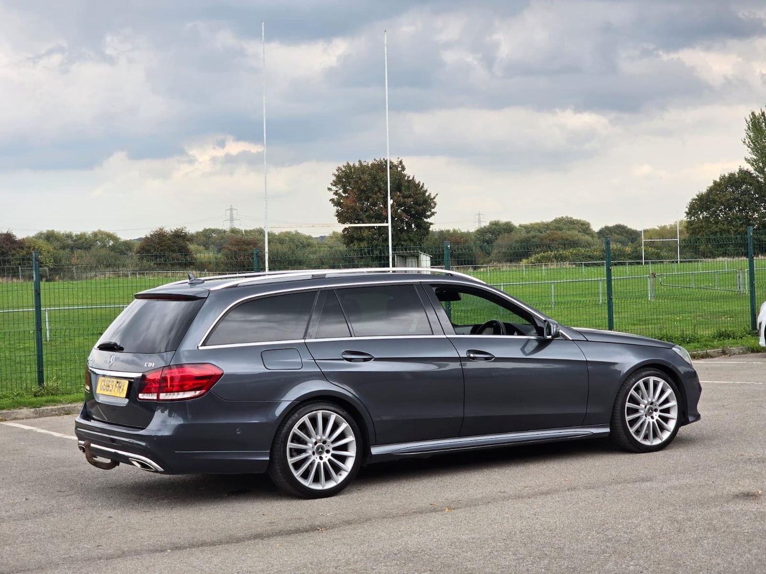 Used Mercedes-Benz E-Class 2013 for sale - 76094571: Photo 3