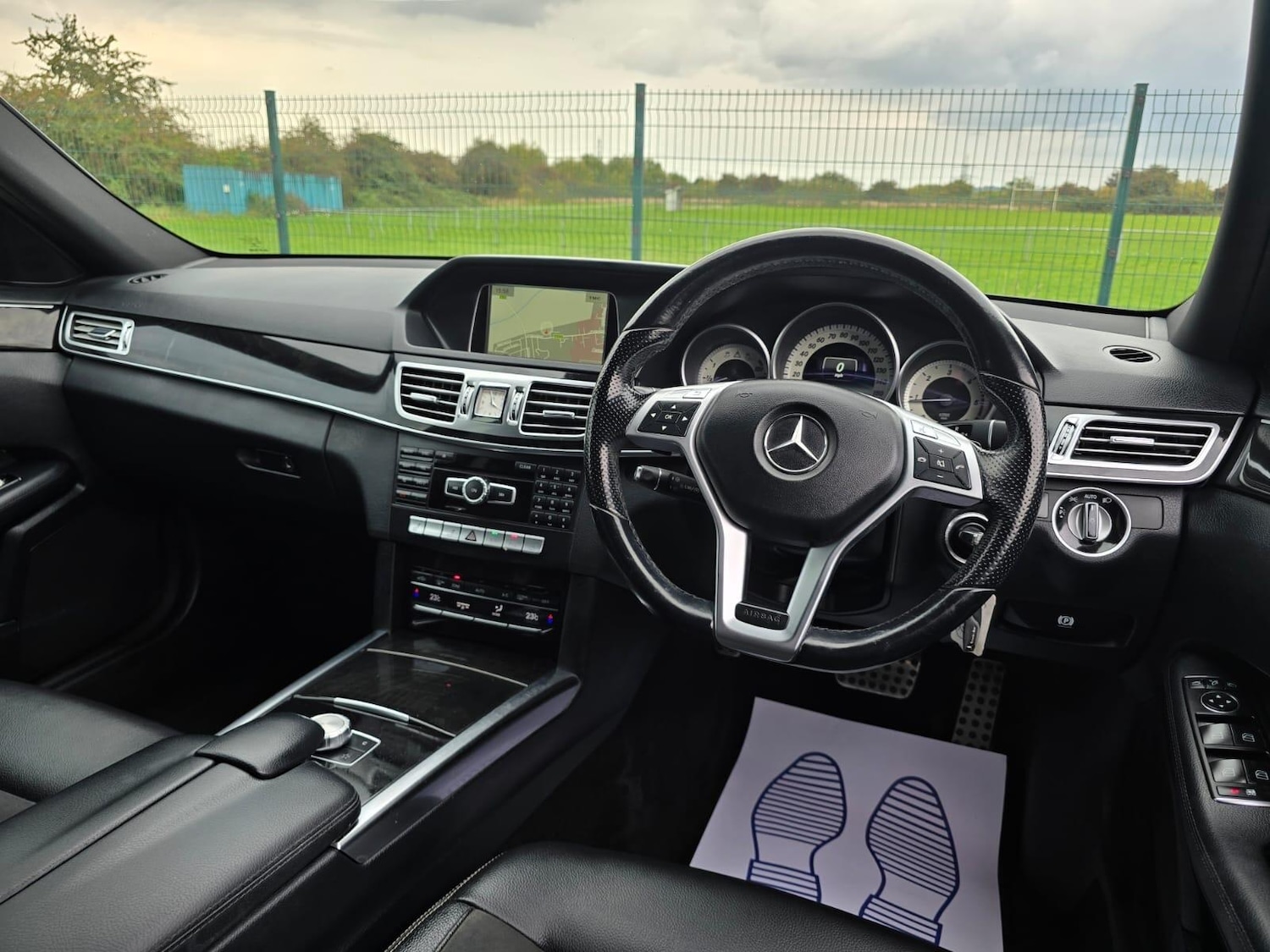 Used Mercedes-Benz E-Class 2013 for sale - 76094571: Photo 32