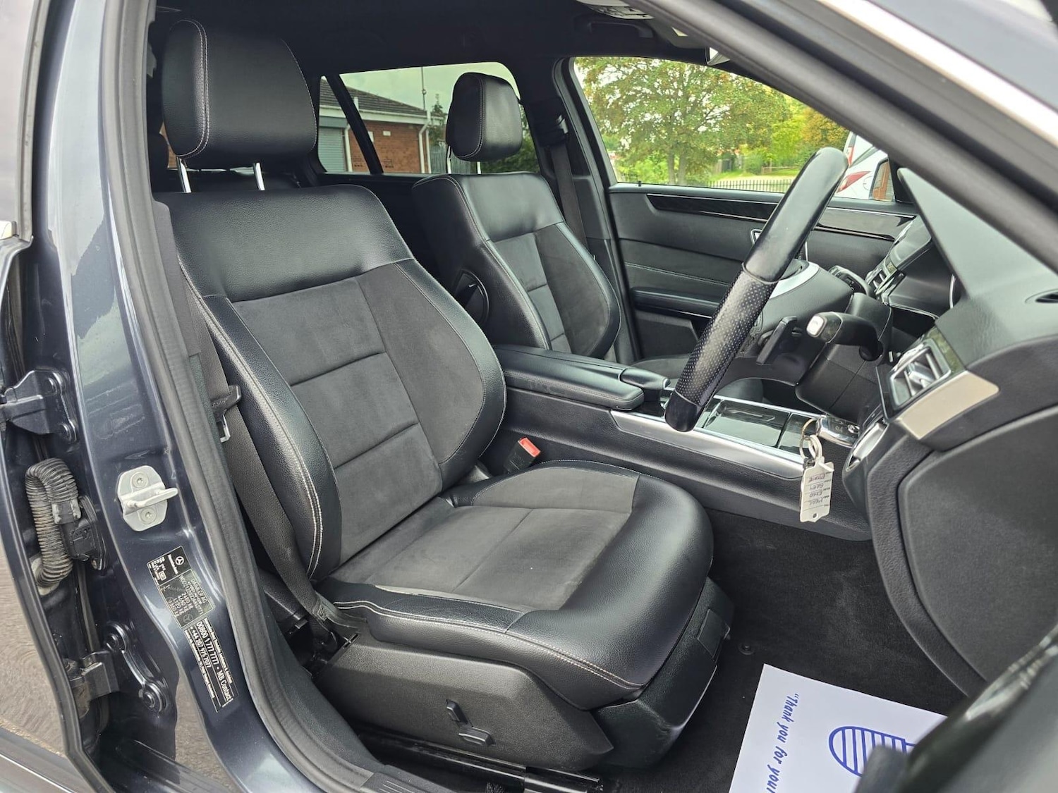 Used Mercedes-Benz E-Class 2013 for sale - 76094571: Photo 33