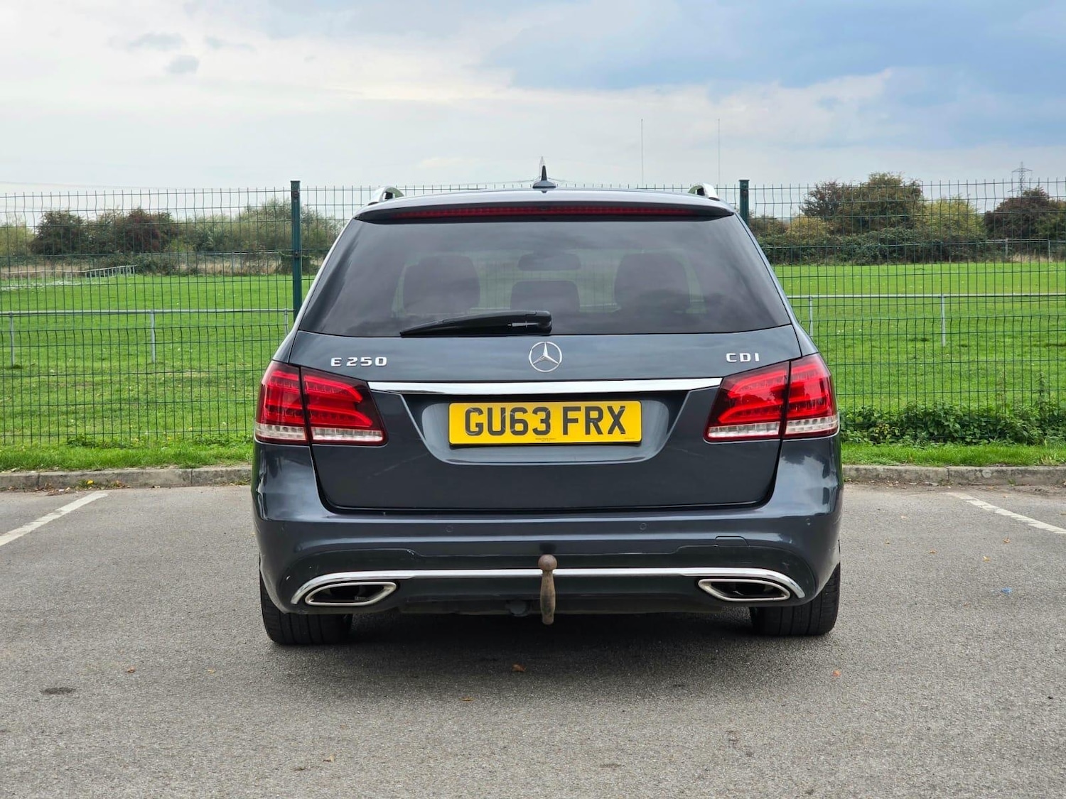 Used Mercedes-Benz E-Class 2013 for sale - 76094571: Photo 4
