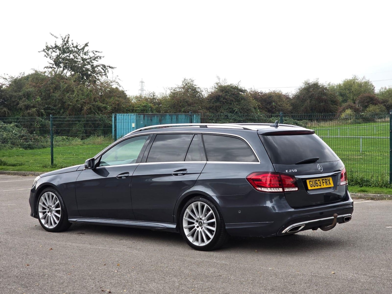 Used Mercedes-Benz E-Class 2013 for sale - 76094571: Photo 5