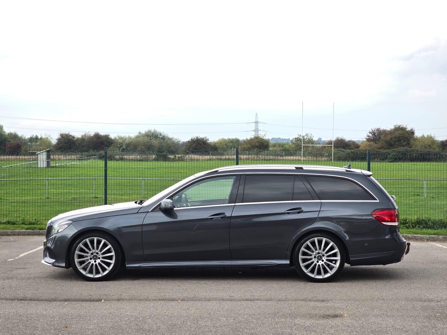 Used Mercedes-Benz E-Class 2013 for sale - 76094571: Photo 6