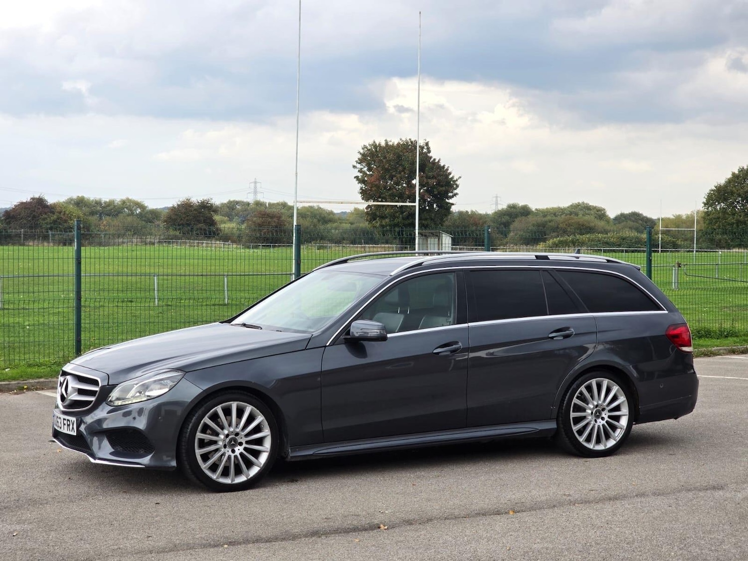 Used Mercedes-Benz E-Class 2013 for sale - 76094571: Photo 7