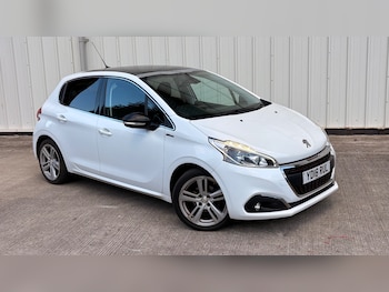 Used Peugeot 208 2016 for sale - 79386329: Photo