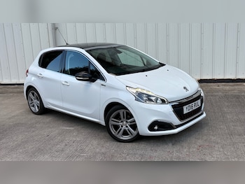 Used Peugeot 208 2016 for sale - 79386329: Photo