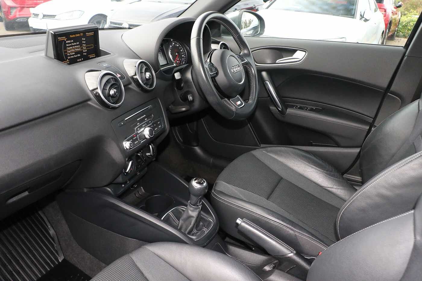 Used Audi A1 2017 for sale - 76143139: Photo 2