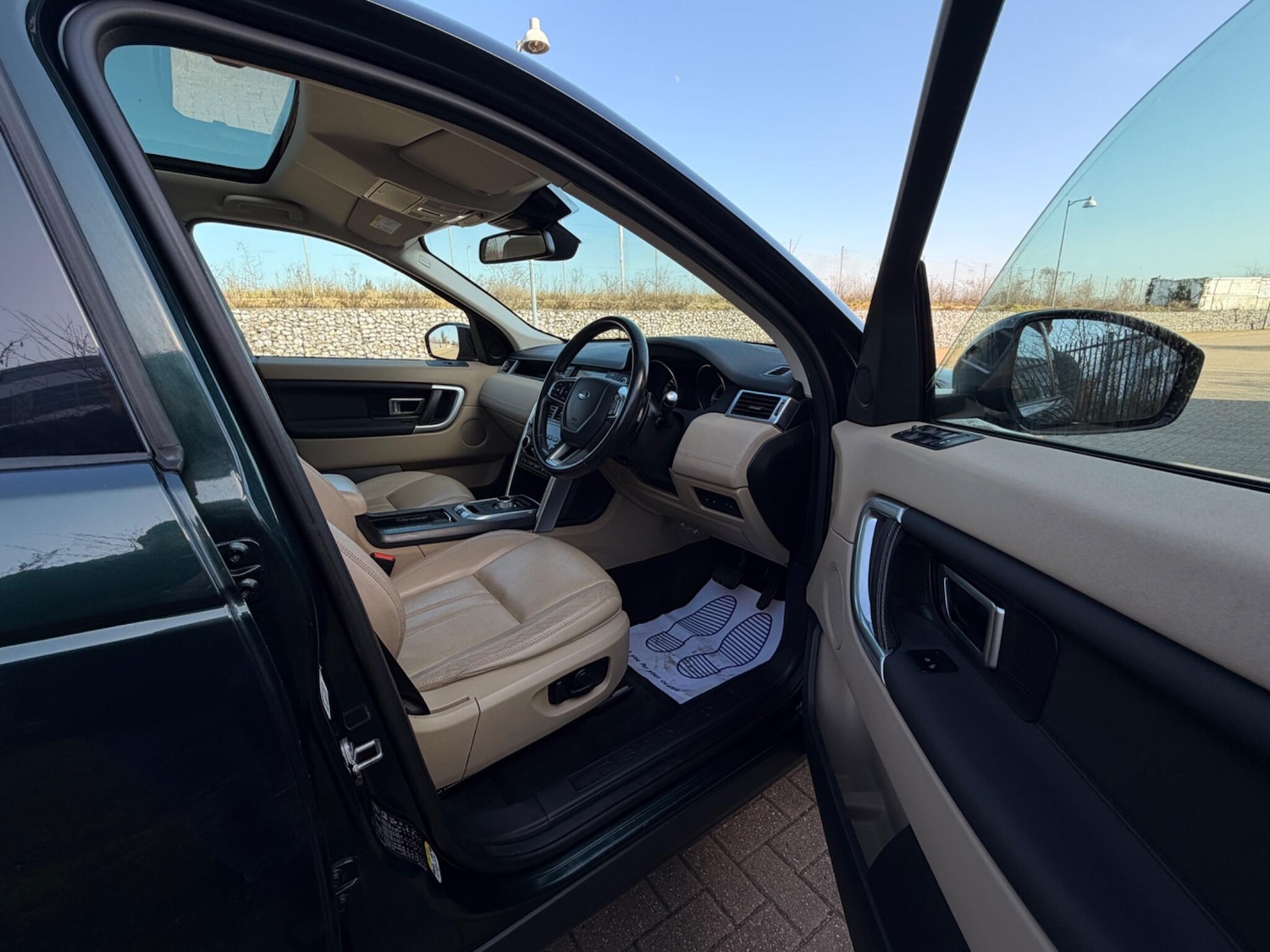 Used Land Rover Discovery Sport for sale - 77671910: Photo 31