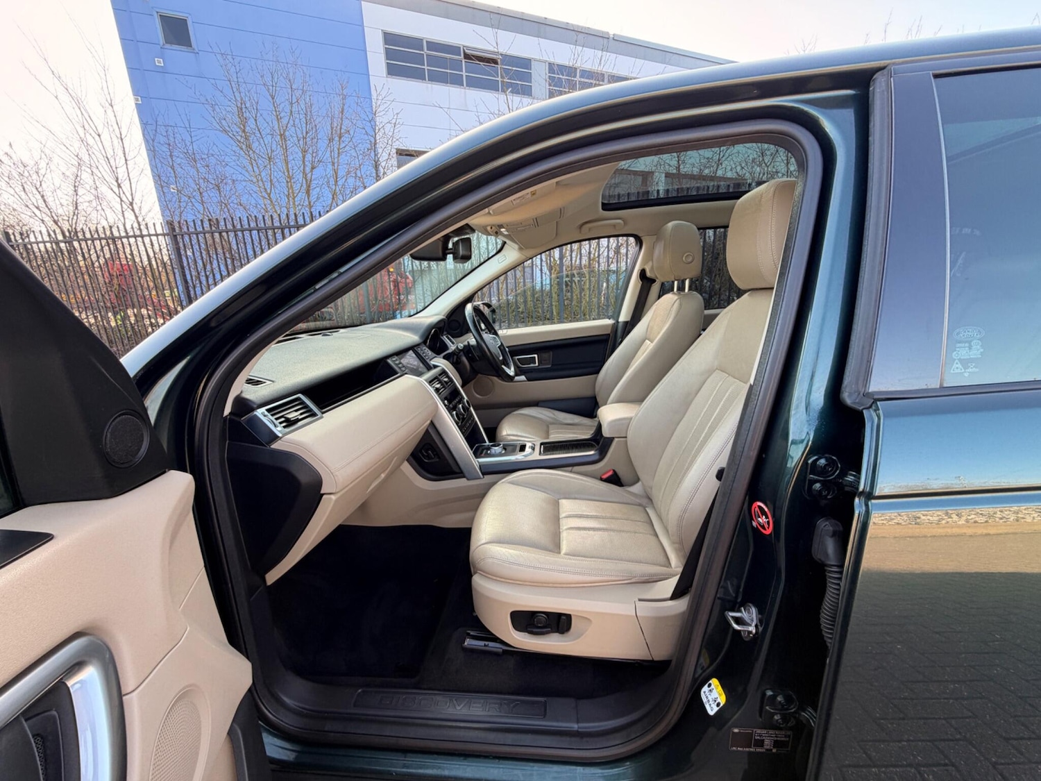 Used Land Rover Discovery Sport for sale - 77671910: Photo 32