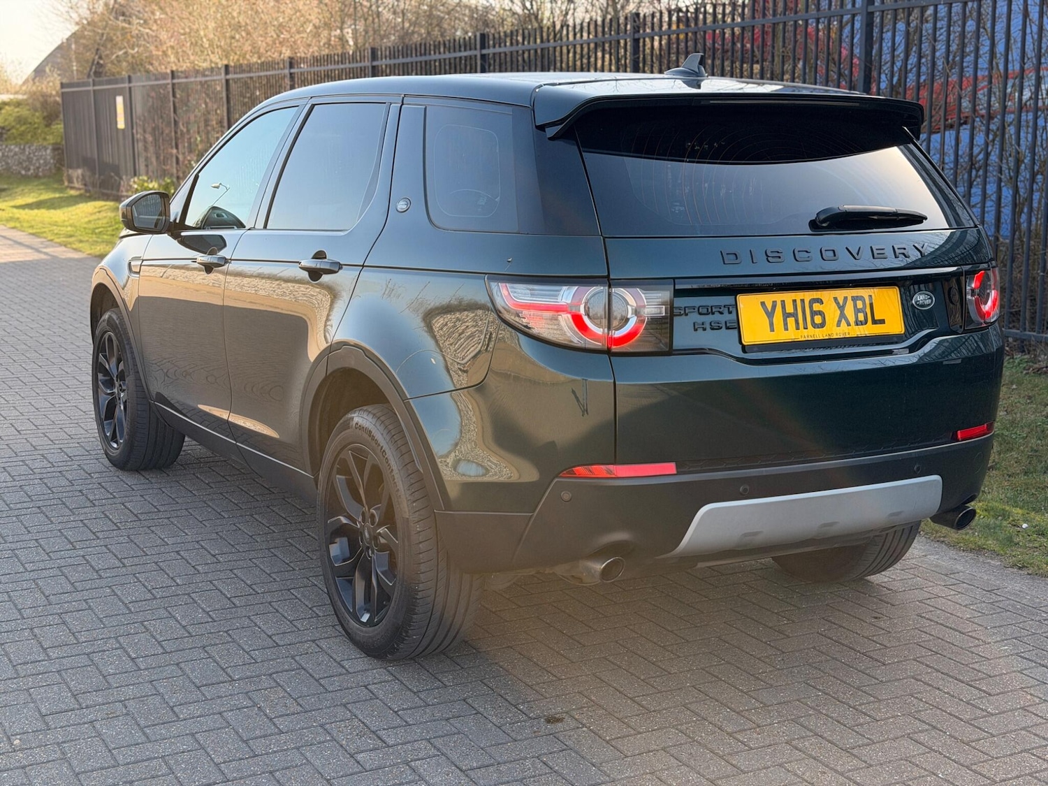 Used Land Rover Discovery Sport for sale - 77671910: Photo 4