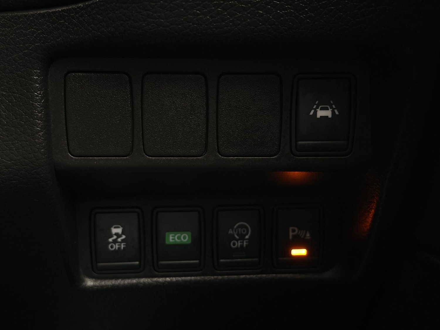 Used Nissan Qashqai 2015 for sale - 76473667: Photo 14