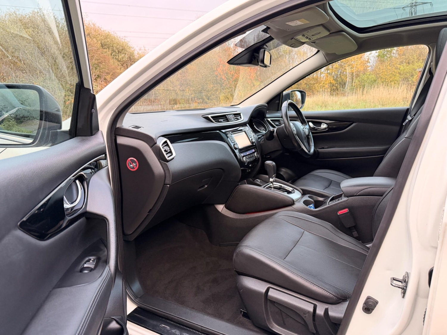 Used Nissan Qashqai 2015 for sale - 76473667: Photo 34