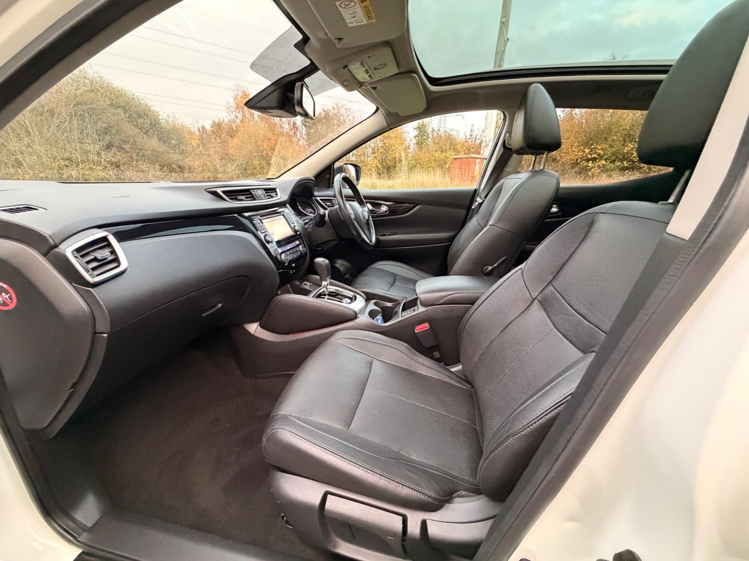 Used Nissan Qashqai 2015 for sale - 76473667: Photo 42