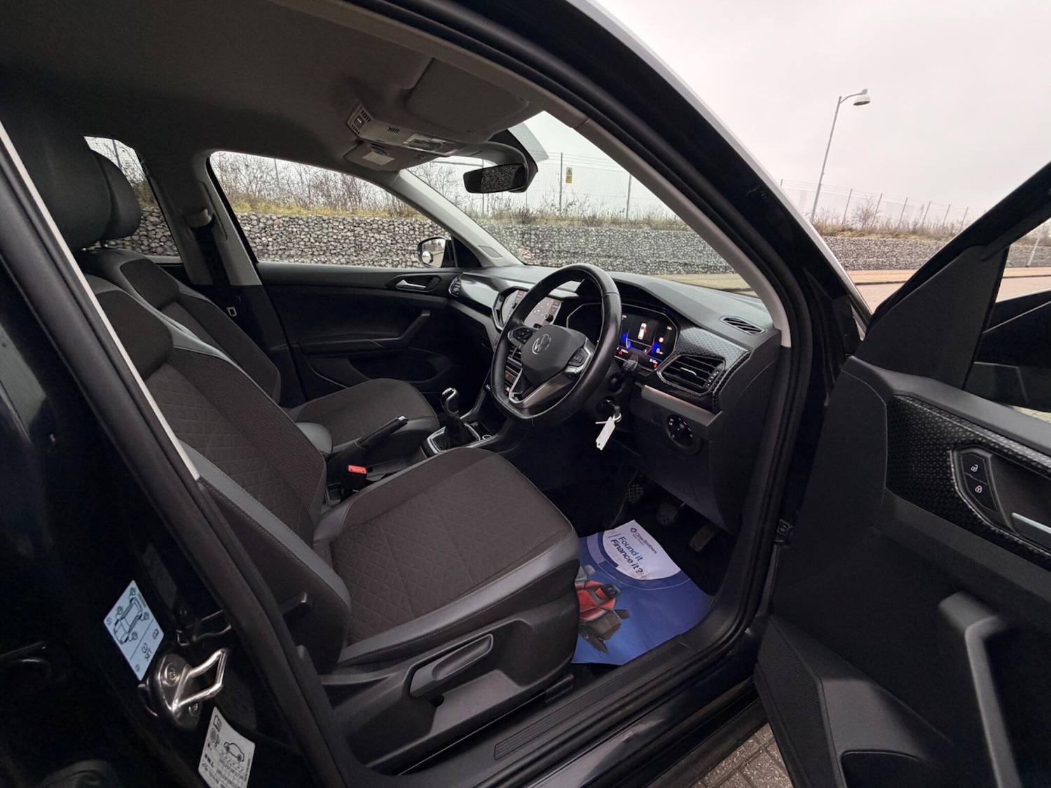 Used Volkswagen T-Cross 2024 for sale - 77426199: Photo 30