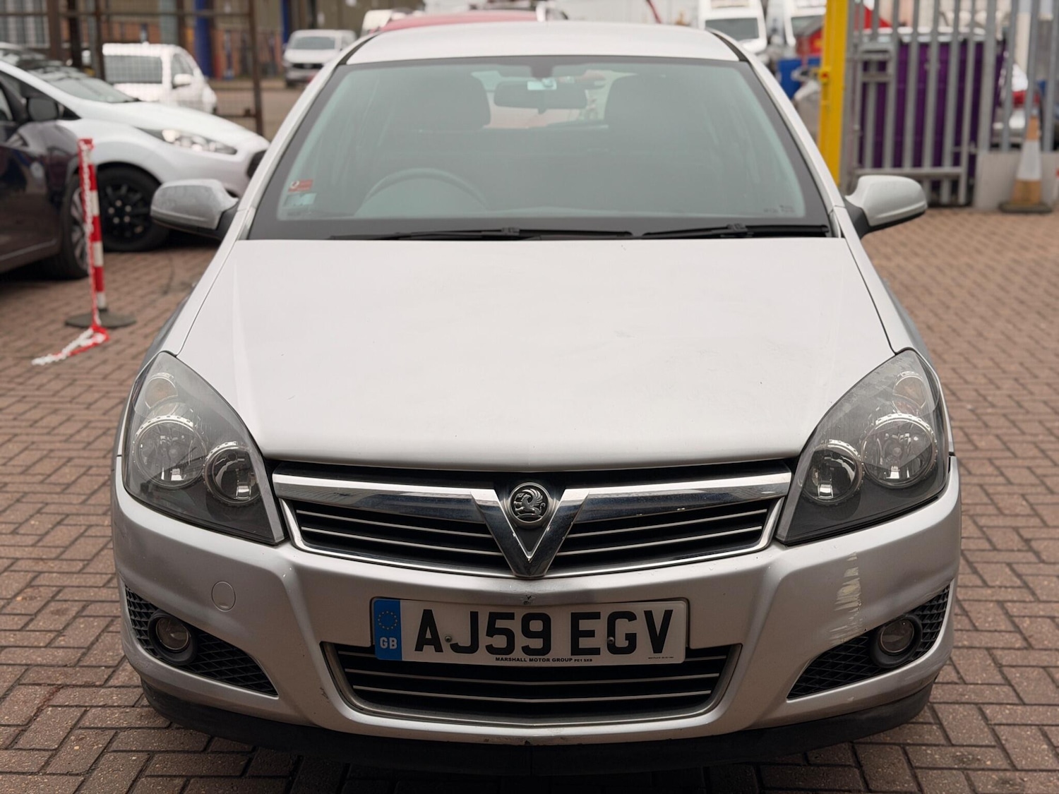 Used Vauxhall Astra 2009 for sale - 77793937: Photo 2