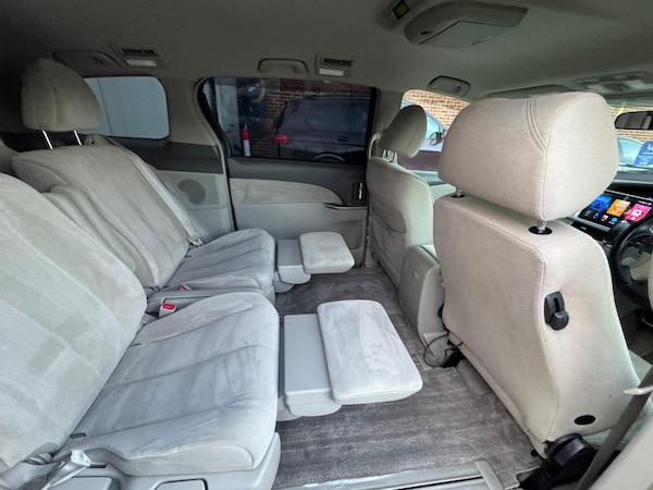 Used Toyota Estima 2022 for sale - 74256089: Photo 27