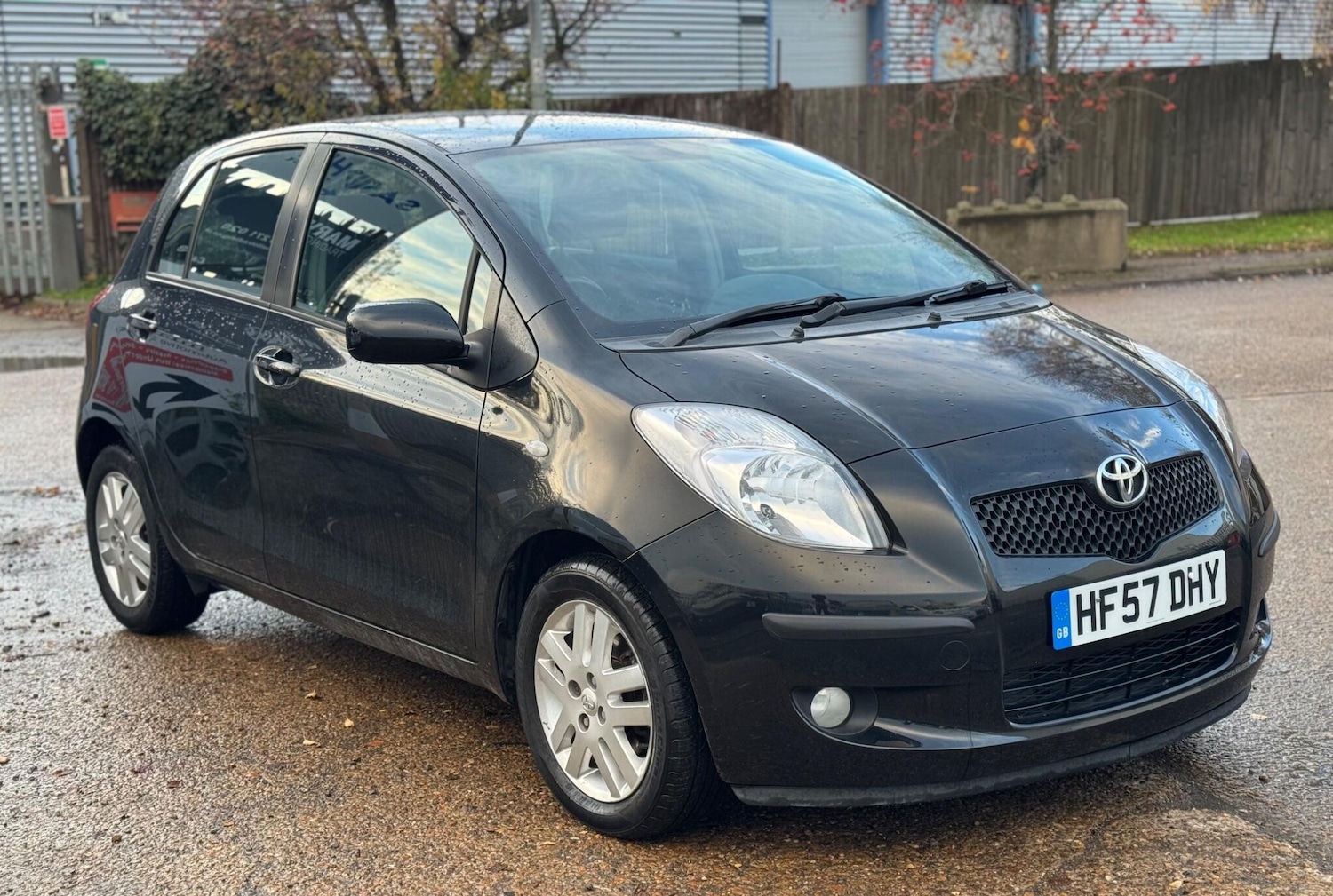 Used Toyota Yaris 2007 for sale - 76753237: Photo 2