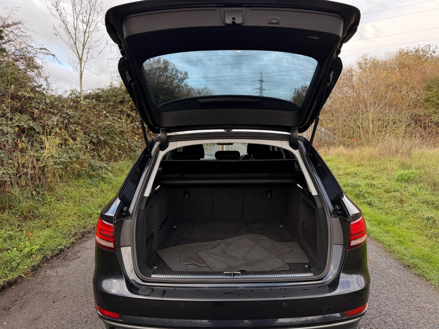 Used Audi A4 Avant 2016 for sale - 76658640: Photo 22