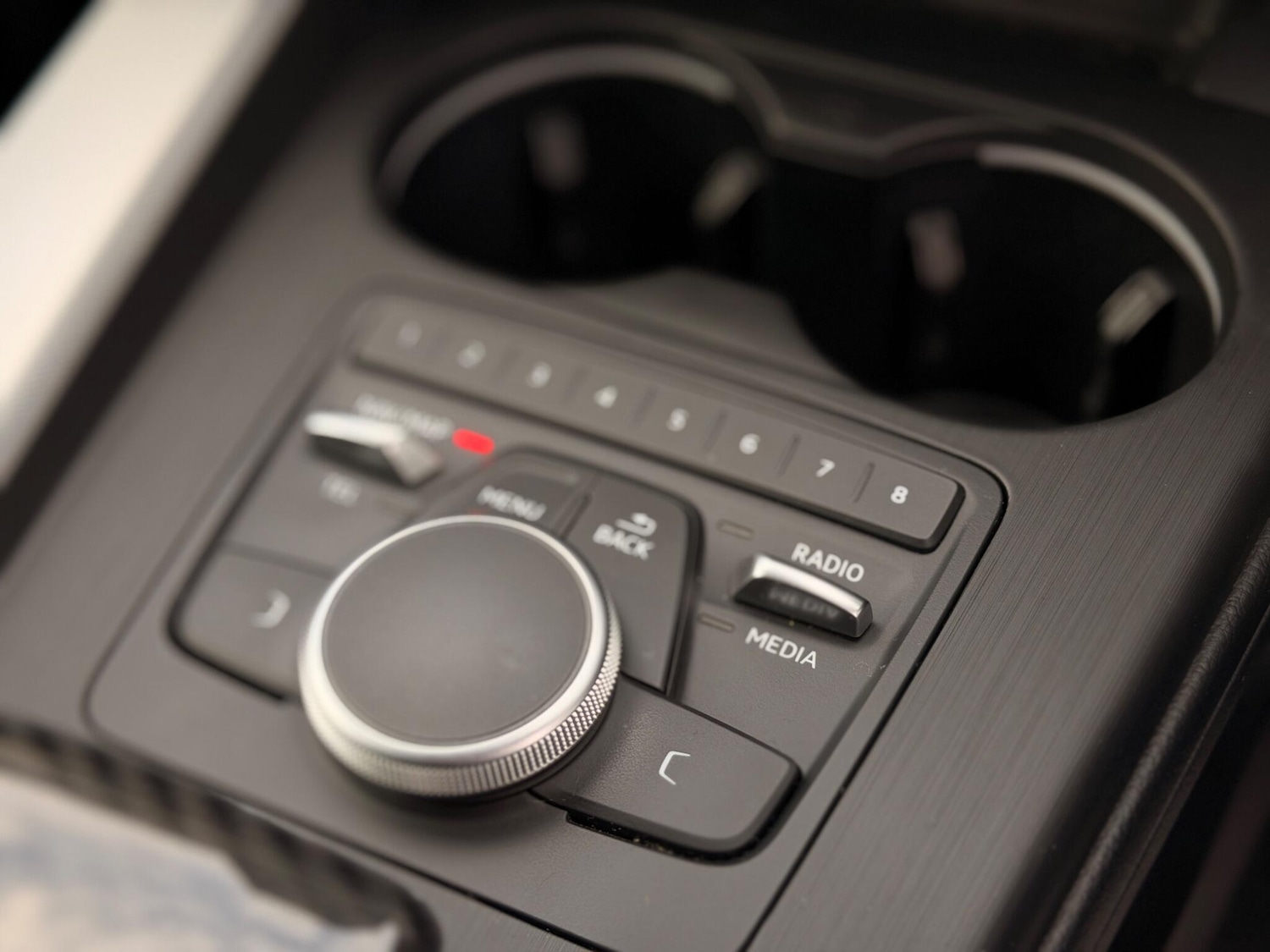 Used Audi A4 Avant 2016 for sale - 76658640: Photo 26