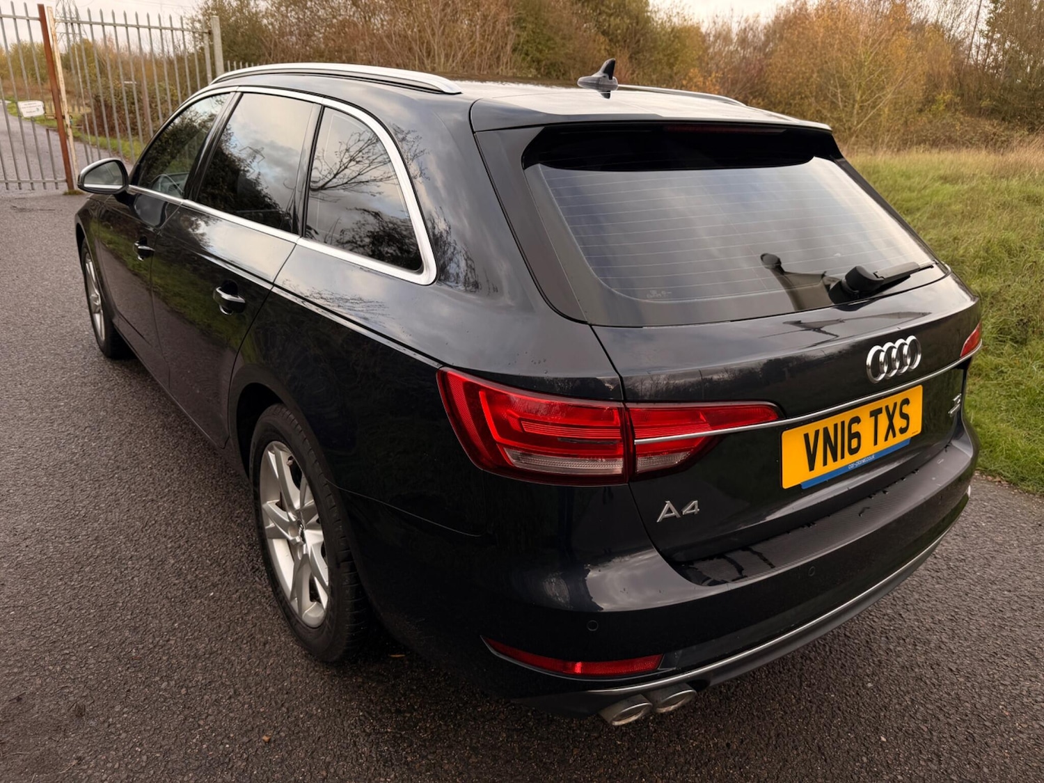 Used Audi A4 Avant 2016 for sale - 76658640: Photo 30