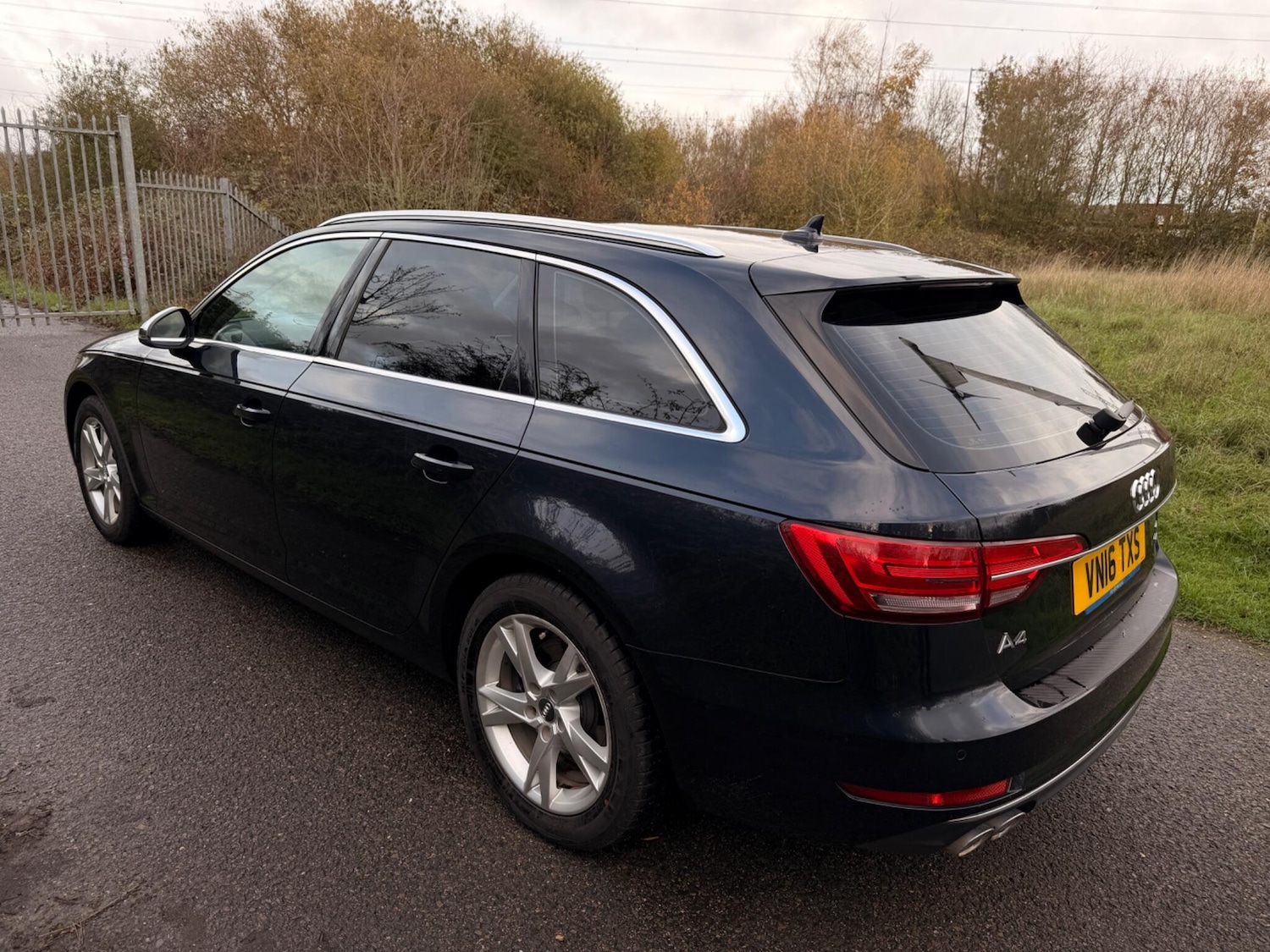 Used Audi A4 Avant 2016 for sale - 76658640: Photo 31