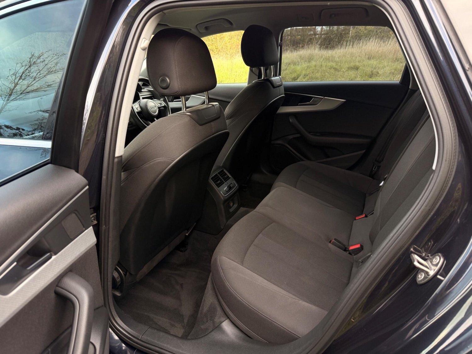 Used Audi A4 Avant 2016 for sale - 76658640: Photo 8