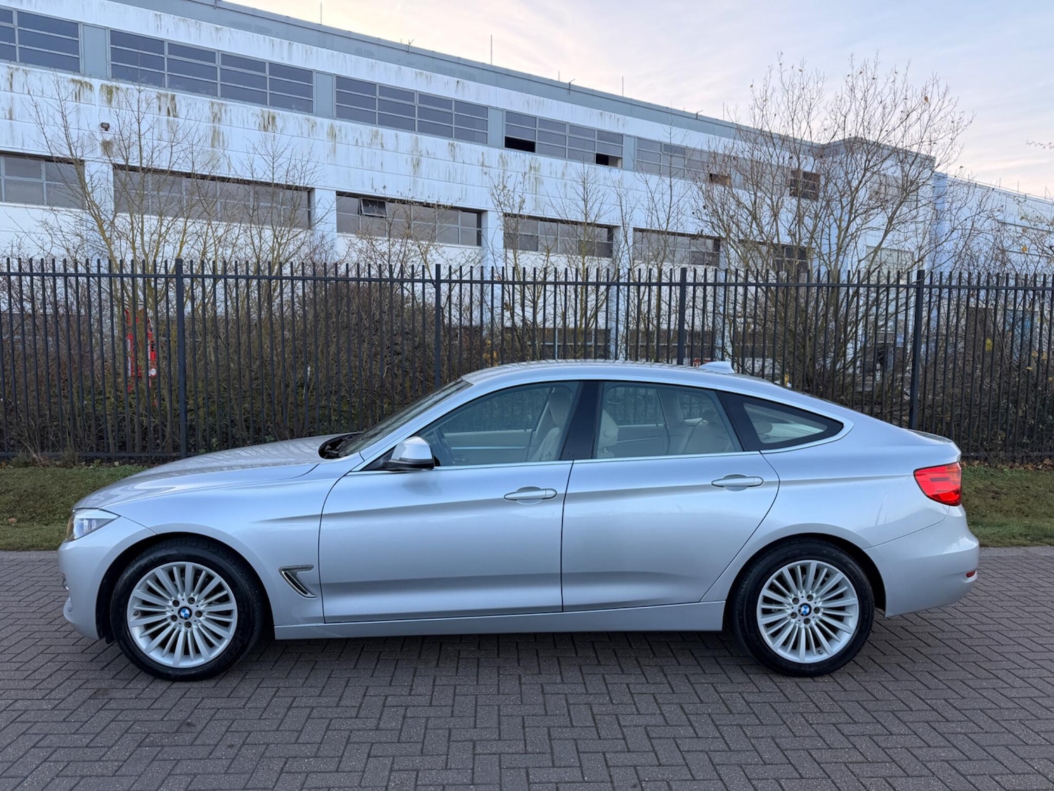 Used BMW 3 Series 2014 for sale - 76936325: Photo 30