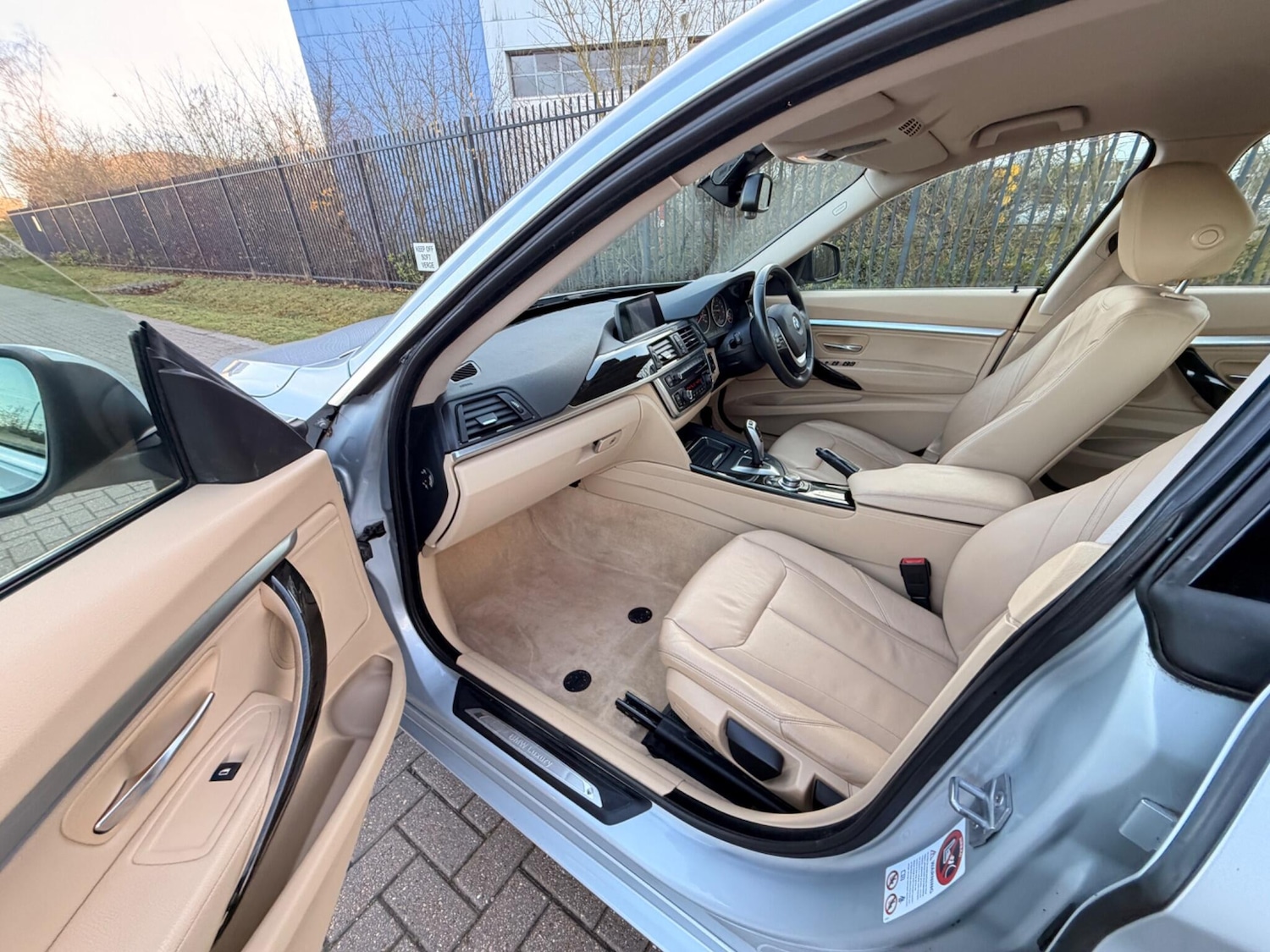 Used BMW 3 Series 2014 for sale - 76936325: Photo 36