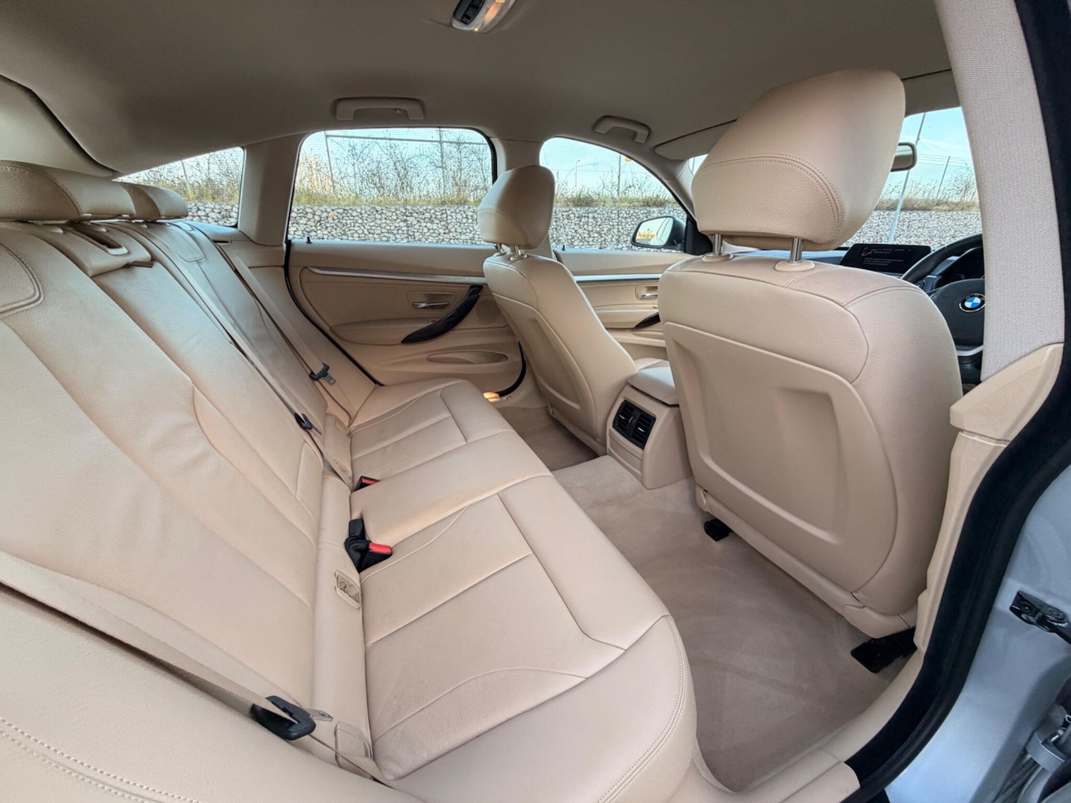 Used BMW 3 Series 2014 for sale - 76936325: Photo 38