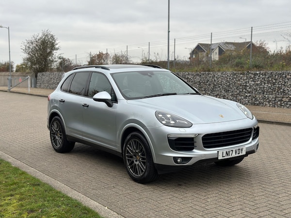 Used Porsche Cayenne 2017 for sale - 74383102: Photo 14