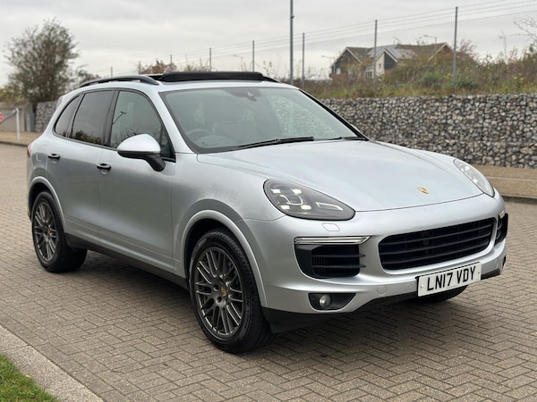 Used Porsche Cayenne 2017 for sale - 74383102: Photo 1