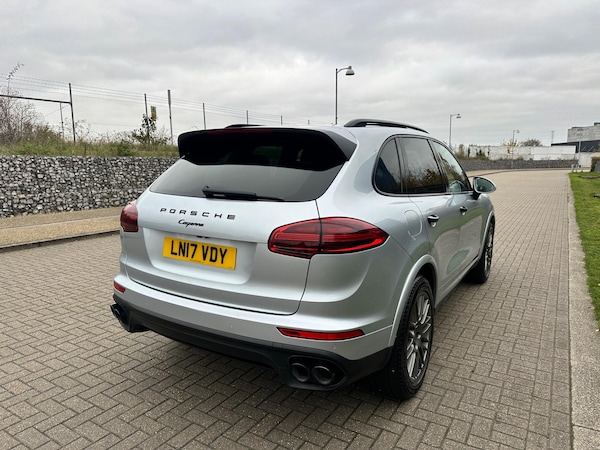 Used Porsche Cayenne 2017 for sale - 74383102: Photo 21