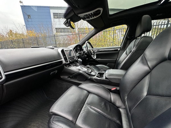 Used Porsche Cayenne 2017 for sale - 74383102: Photo 22