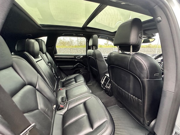 Used Porsche Cayenne 2017 for sale - 74383102: Photo 23