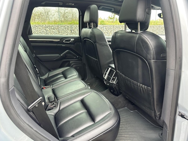 Used Porsche Cayenne 2017 for sale - 74383102: Photo 25
