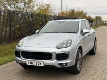 Used Porsche Cayenne 2017 for sale - 74383102: Photo