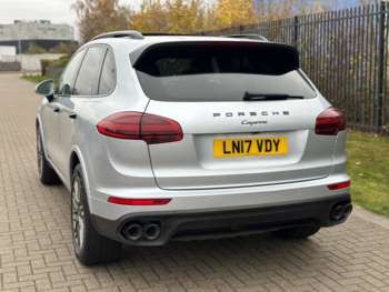 Used Porsche Cayenne 2017 for sale - 74383102: Photo