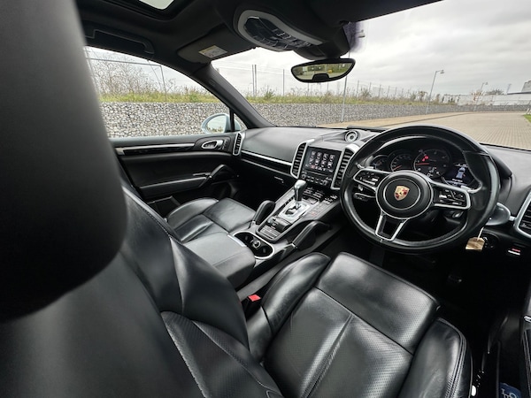 Used Porsche Cayenne 2017 for sale - 74383102: Photo 6