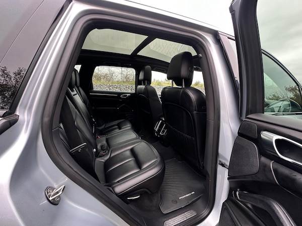 Used Porsche Cayenne 2017 for sale - 74383102: Photo 7