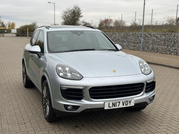 Used Porsche Cayenne 2017 for sale - 74383102: Photo 9