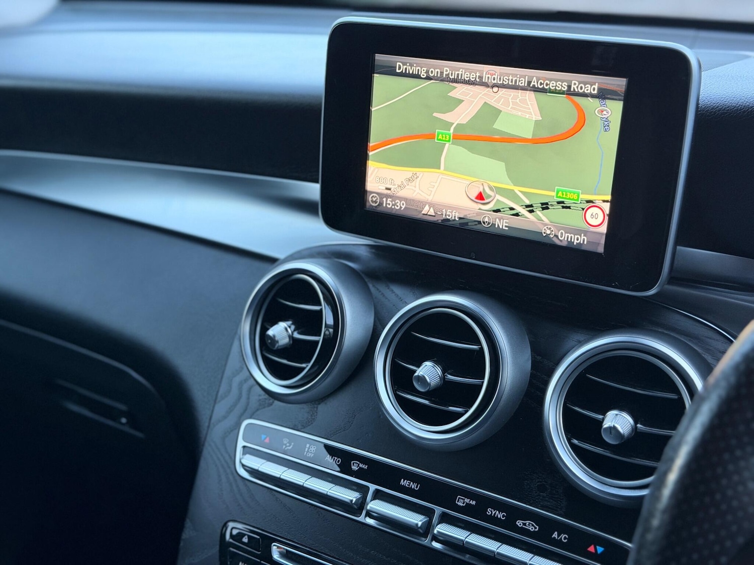 Used Mercedes-Benz GLC 2018 for sale - 76926953: Photo 11