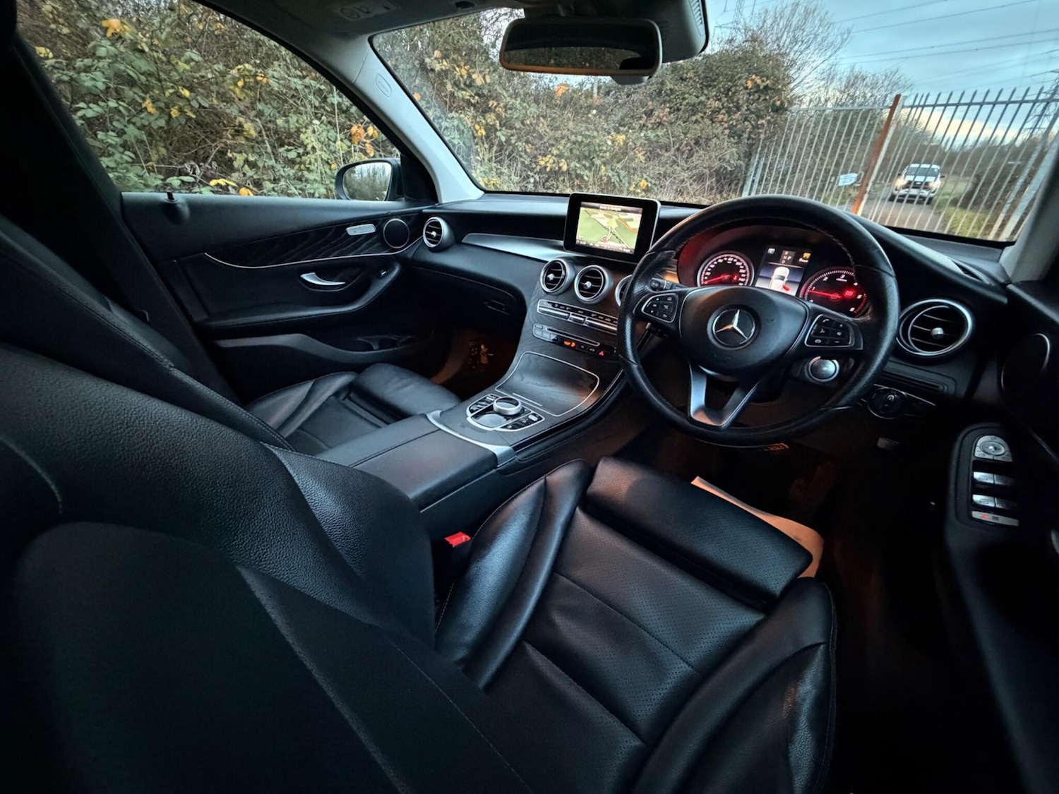 Used Mercedes-Benz GLC 2018 for sale - 76926953: Photo 15