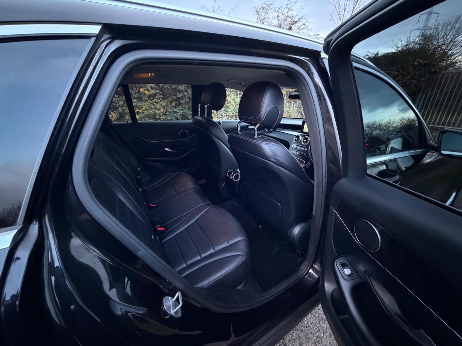 Used Mercedes-Benz GLC 2018 for sale - 76926953: Photo 34