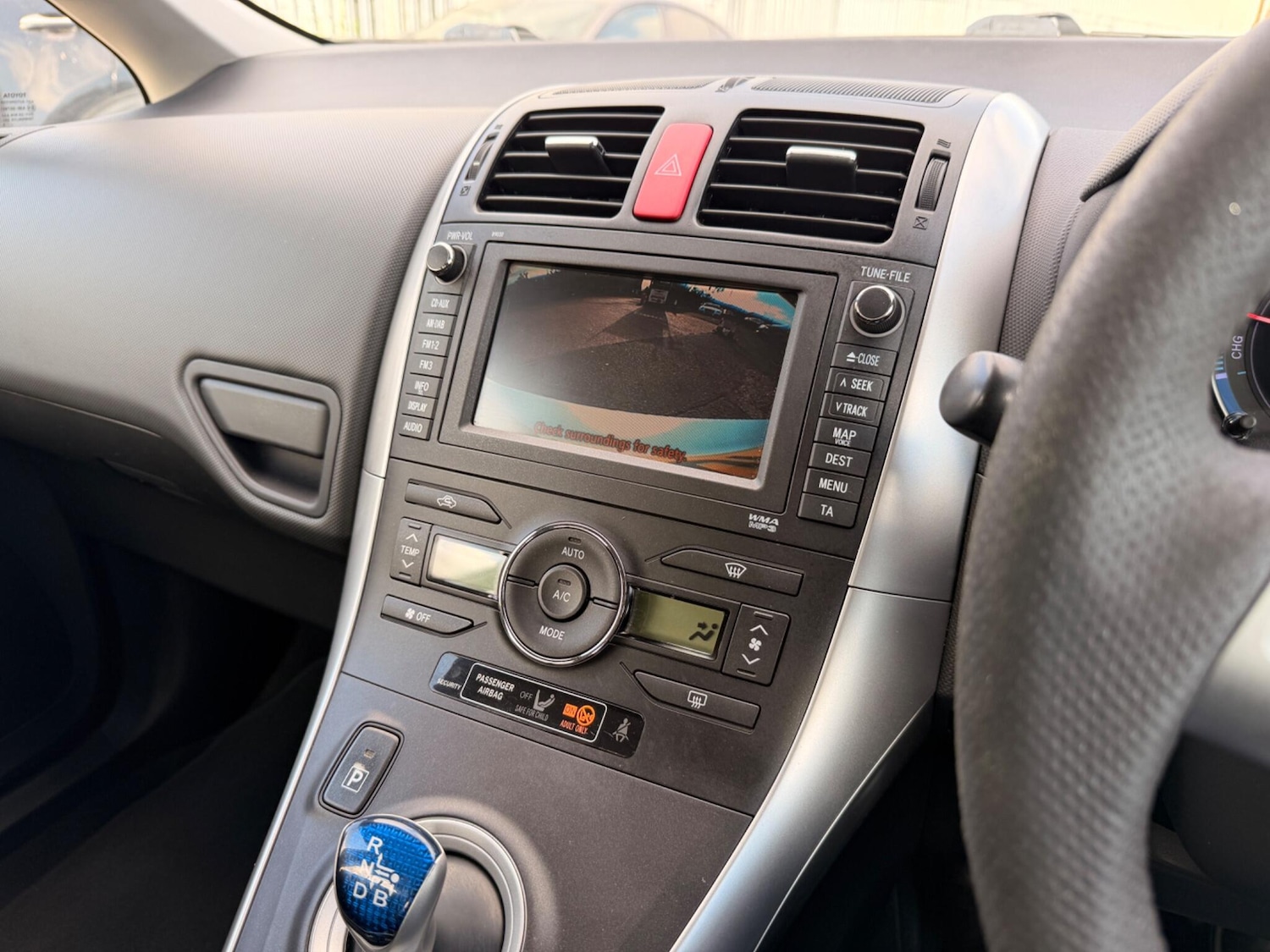 Used Toyota Auris 2010 for sale - 76226650: Photo 19