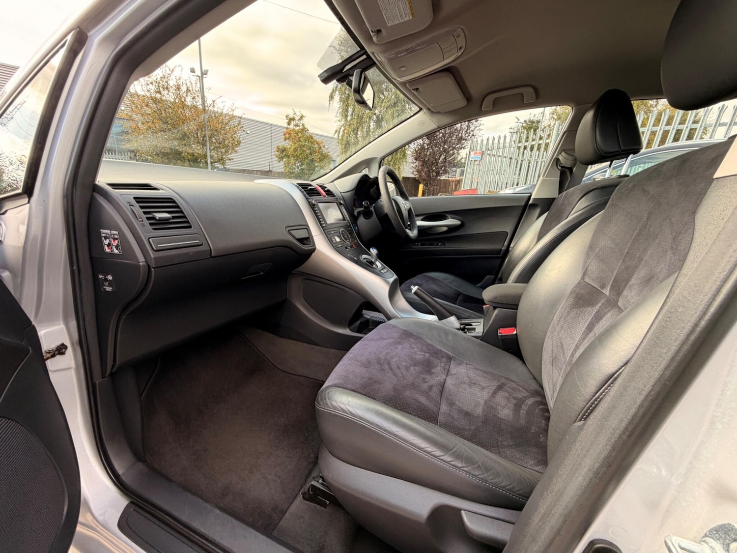 Used Toyota Auris 2010 for sale - 76226650: Photo 35